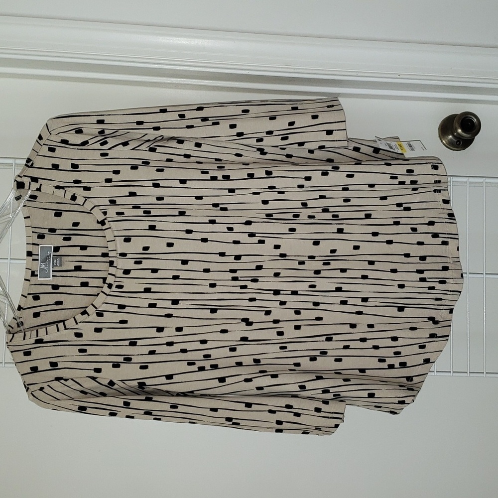 JM Collection Top - Picture 2 of 6